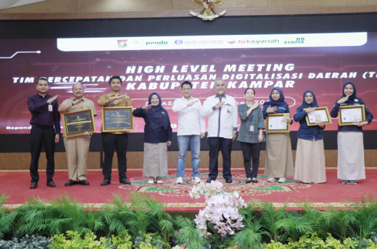 Wakili Pj.Bupati Kampar, Sekda Hambali Buka High Level Meeting TP2DD.